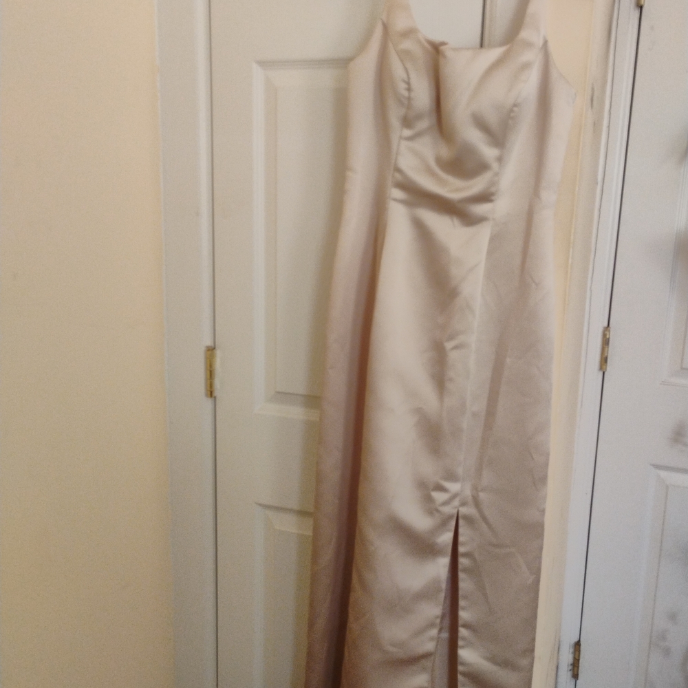 Elegant Cream Satin Prom Dress with Front Slit